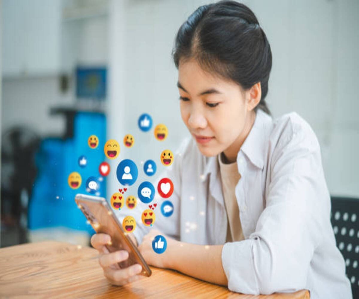 Influencer & Community Marketing